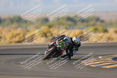 media/Nov-19-2023-CVMA (Sun) [[1f3d1b7ccb]]/Race 17 Amateur Supersport Middleweight/